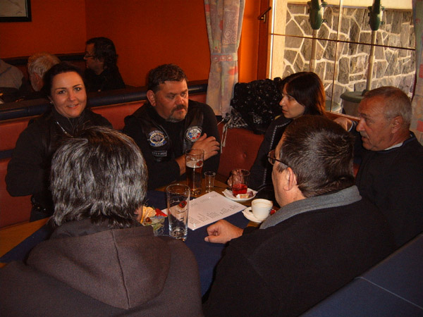 S4303587upr.jpg