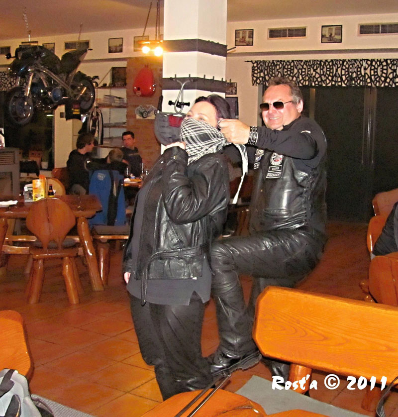 oblékání rosťa zmenš.jpg