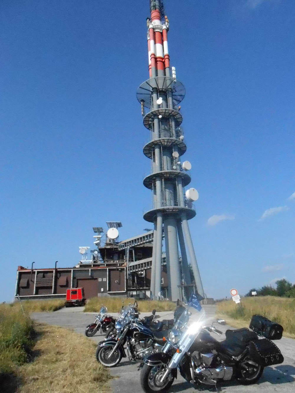 ...vysielač Javorina...áno, áno , to je on !